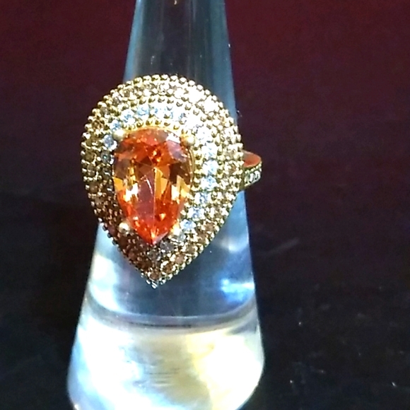 Pear Shape Honey Topaz Embellished Oval two-tone 14k RG - Picture 11 of 16